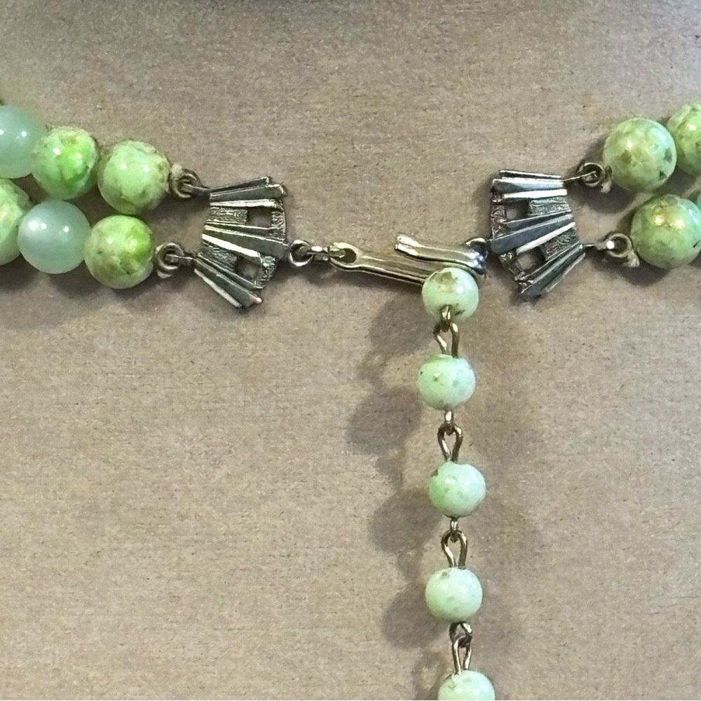 Vintage Green Moon Glow Speckled Beaded Necklace Double Strand Collar Statement - Picture 5 of 11